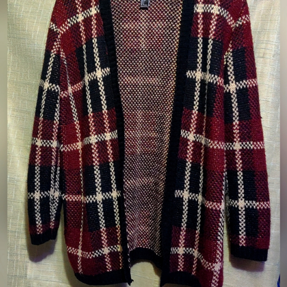 F21 Plaid Open-Front Sweater Cardigan